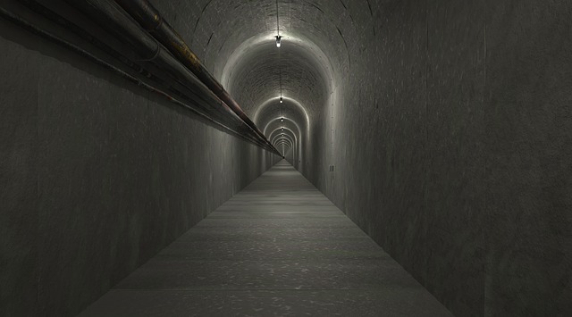 žárovky v tunelu